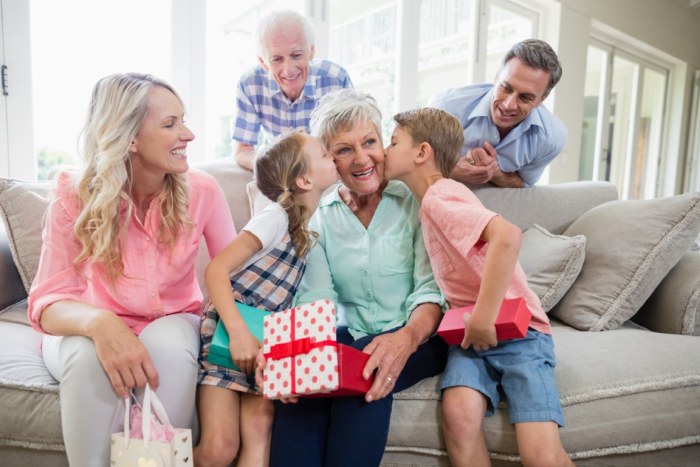 Jak wybrać prezent, który sprawi, że babcia poczuje się wyjątkowo?