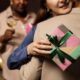 Personalizowane prezenty - 4 pomysły na prezent dla bliskiej osoby